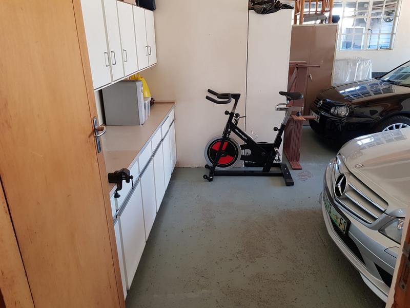 4 Bedroom Property for Sale in Naudeville Free State